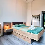 Apartamento Le Charlie Chaplin - Loft D'exception, 8 Pers