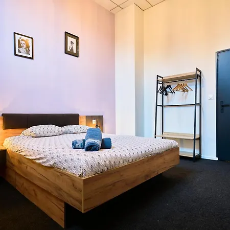 Lägenhet Le Charlie Chaplin - Loft D'exception, 8 Pers Roubaix