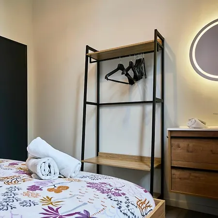 Le Charlie Chaplin - Les Demeures D'adrien