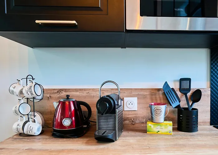 Le Charlie Chaplin - Les Demeures D'adrien