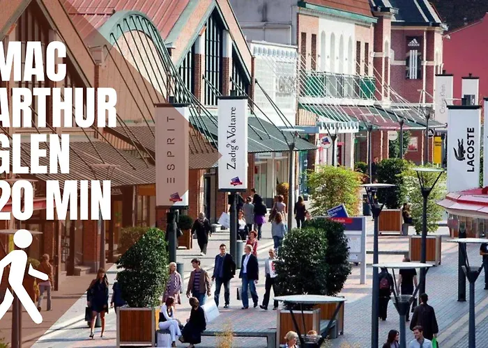 Le Charlie Chaplin - Les Demeures D'adrien * Roubaix